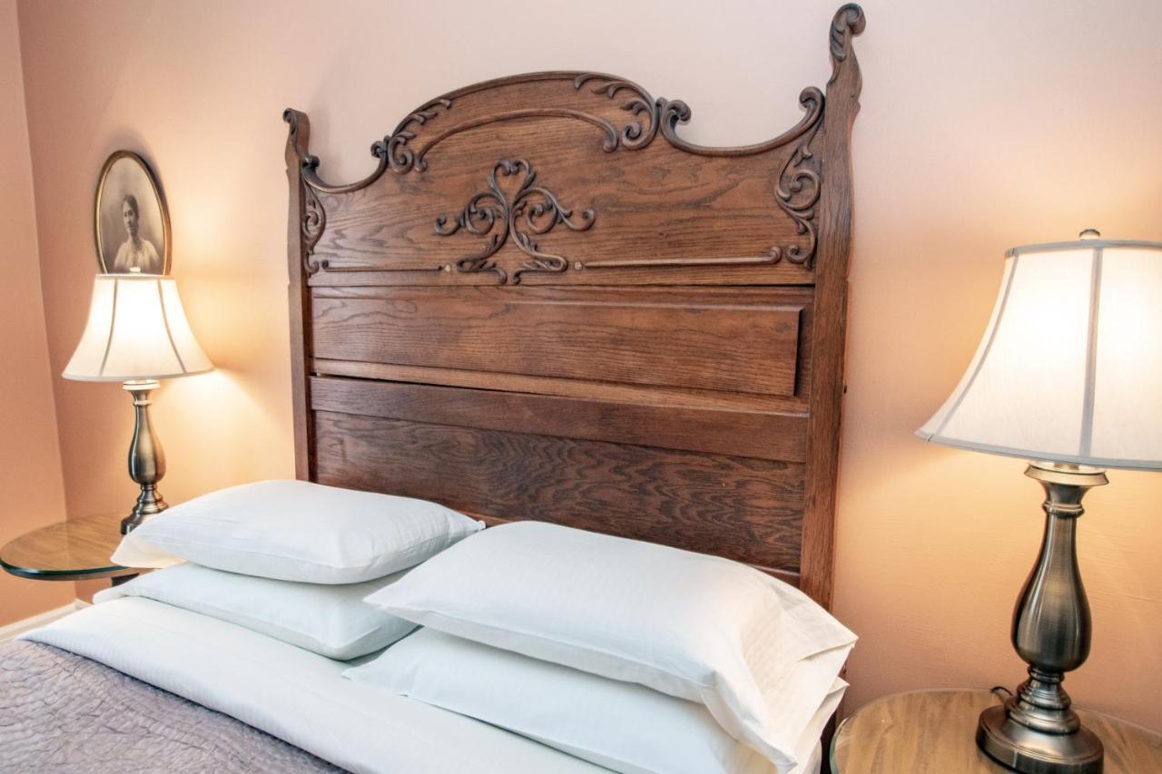 Looking Glass Inn Indianapolis Bagian luar foto
