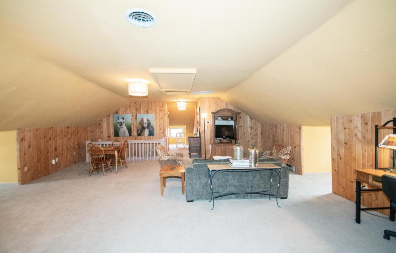 Looking Glass Inn Indianapolis Bagian luar foto