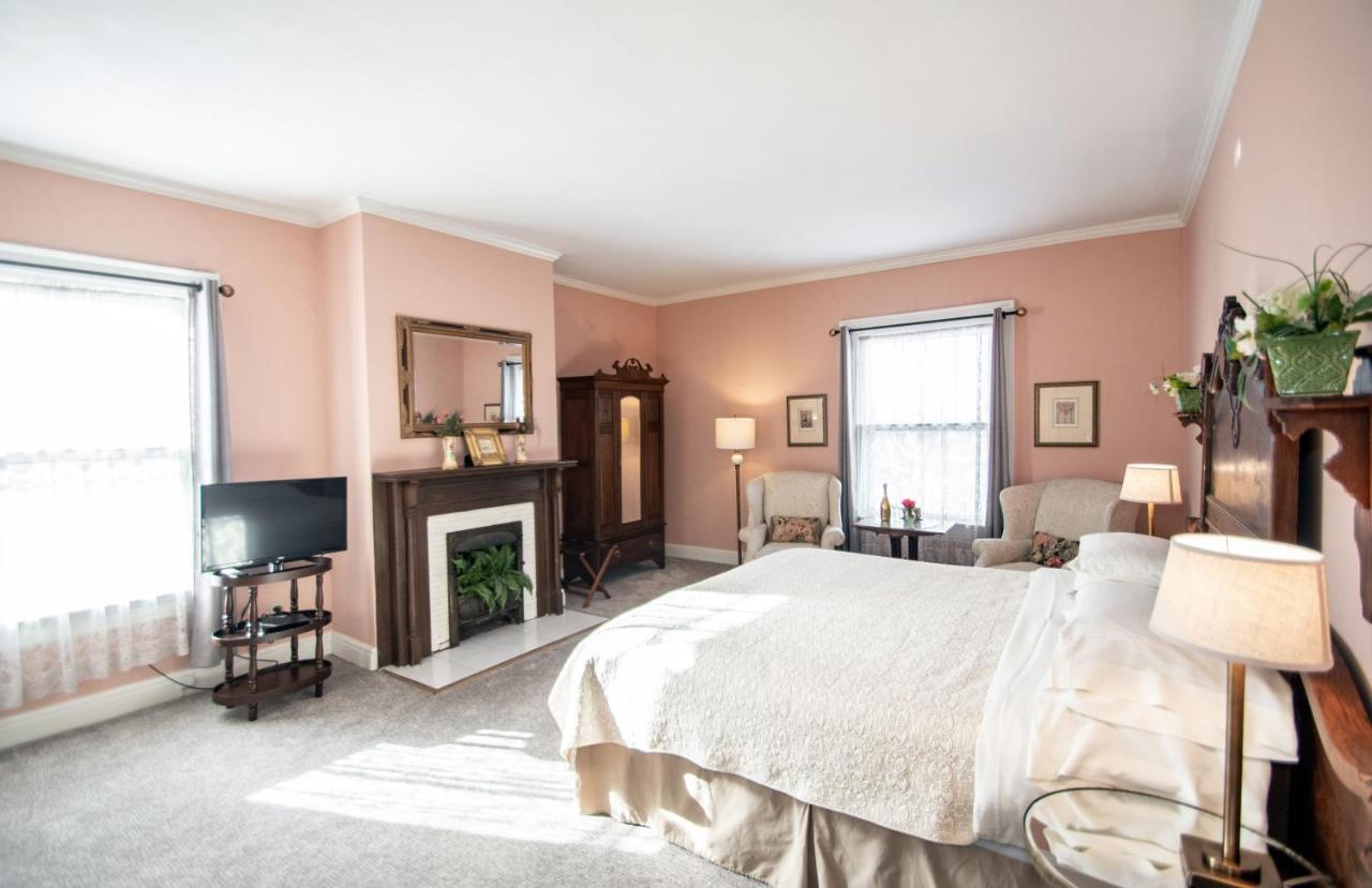 Looking Glass Inn Indianapolis Bagian luar foto