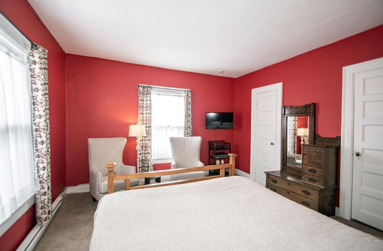 Looking Glass Inn Indianapolis Bagian luar foto
